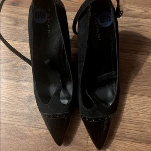 Tahari Sexy Strappy Black Pointy Heels NEW 6.5